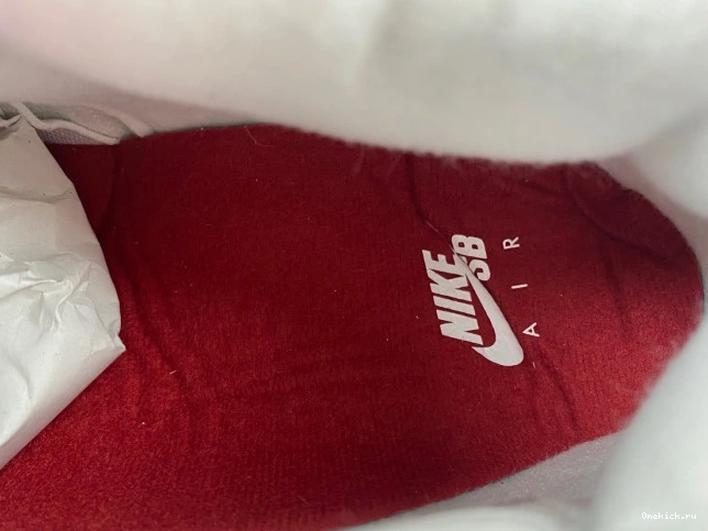 One Kick x Red SB Jordan DR5415-102 4 Sapphire 0710
